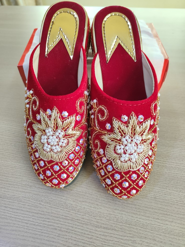 Red Color Velvet Heavy Embroidery Block Heels Bridal Sandal